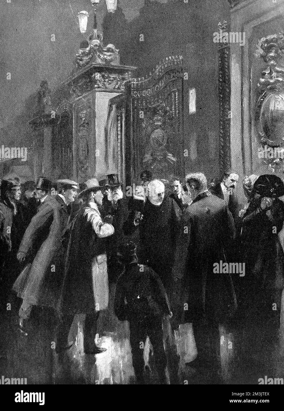 Un ecclésiastiques annonçant aux foules à l'extérieur du Palais de Buckingham la nouvelle qu'Édouard VII était mort peu avant minuit sur 6 mai 1910. Tiré de « Noir et blanc », un numéro commémoratif spécial pour marquer la mort du roi en 1910. 1910 Banque D'Images