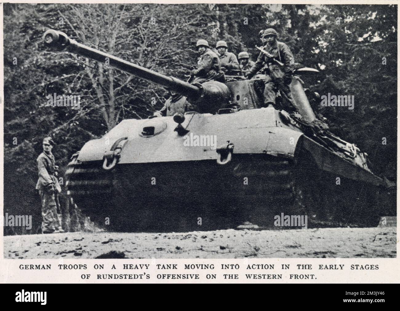 Infanterie allemande et Tiger Tank, bataille des Ardennes Banque D'Images