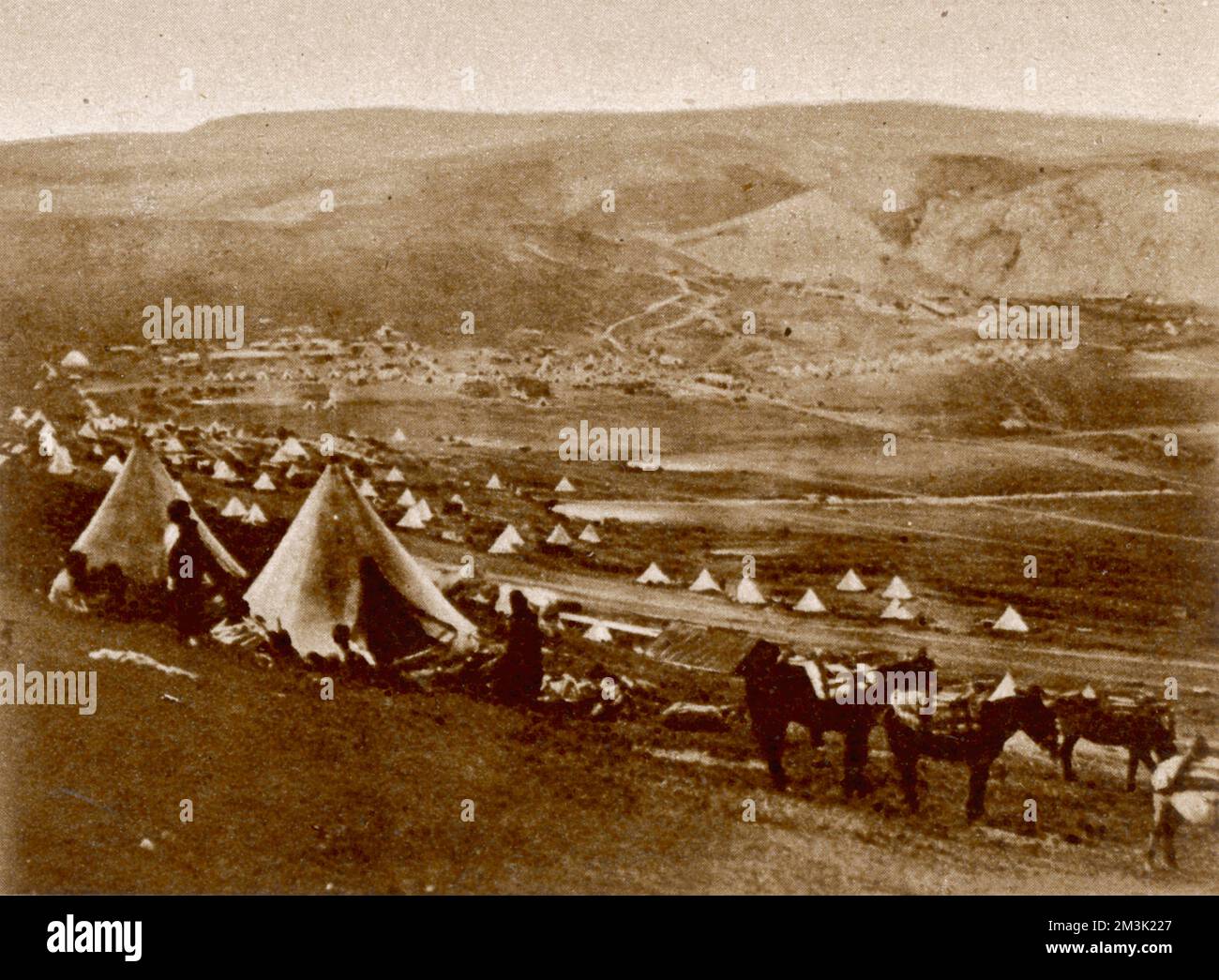 Photographie du camp de l'armée britannique à Balaklava, sous le commandement du comte de Lucan, pendant la guerre de Crimée, 1854. 1941 Banque D'Images