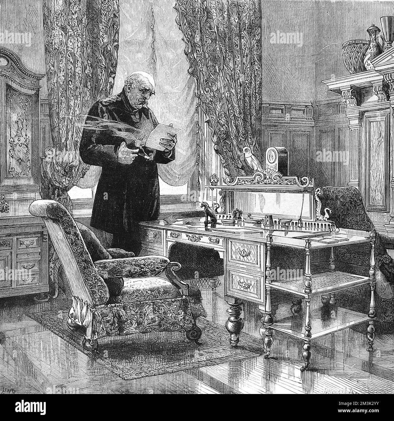 Le prince Otto Edward Leopold von Bismarck, duc de Lauenburg (1815 - 1898), homme d'État prussien-allemand et premier chancelier de l'Empire allemand, photographié dans son étude. 1882 Banque D'Images