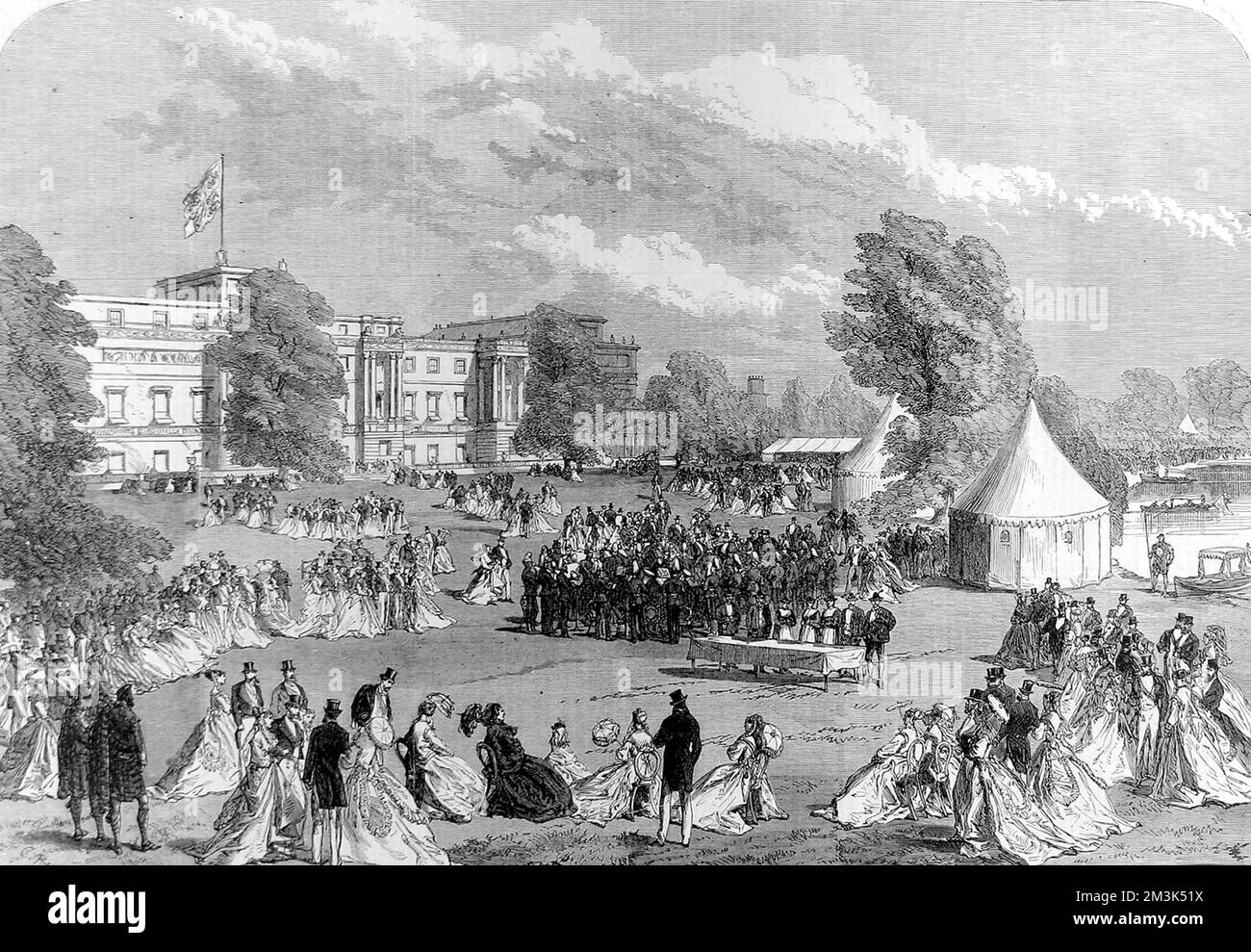 Gravure montrant une fête de jardin, tenue par la reine Victoria, dans le domaine de Buckingham Palace, Londres, en 1868. Date : 4 juillet 1868 Banque D'Images