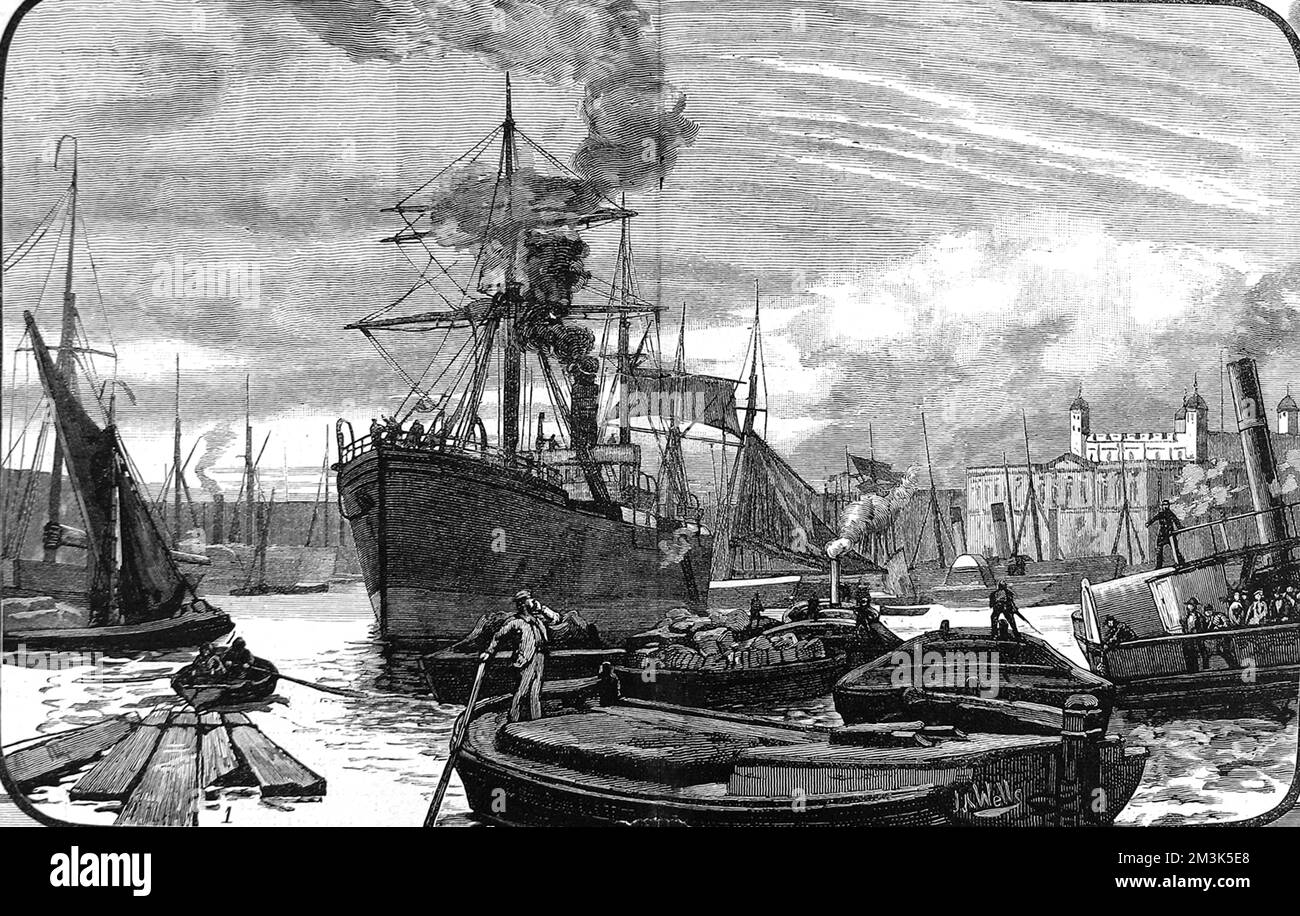 Un grand bateau à vapeur, plusieurs briquets et un bateau à vapeur à aubes dans la piscine de Londres. La Tour de Londres est visible sur la droite. Date: 1882 Banque D'Images