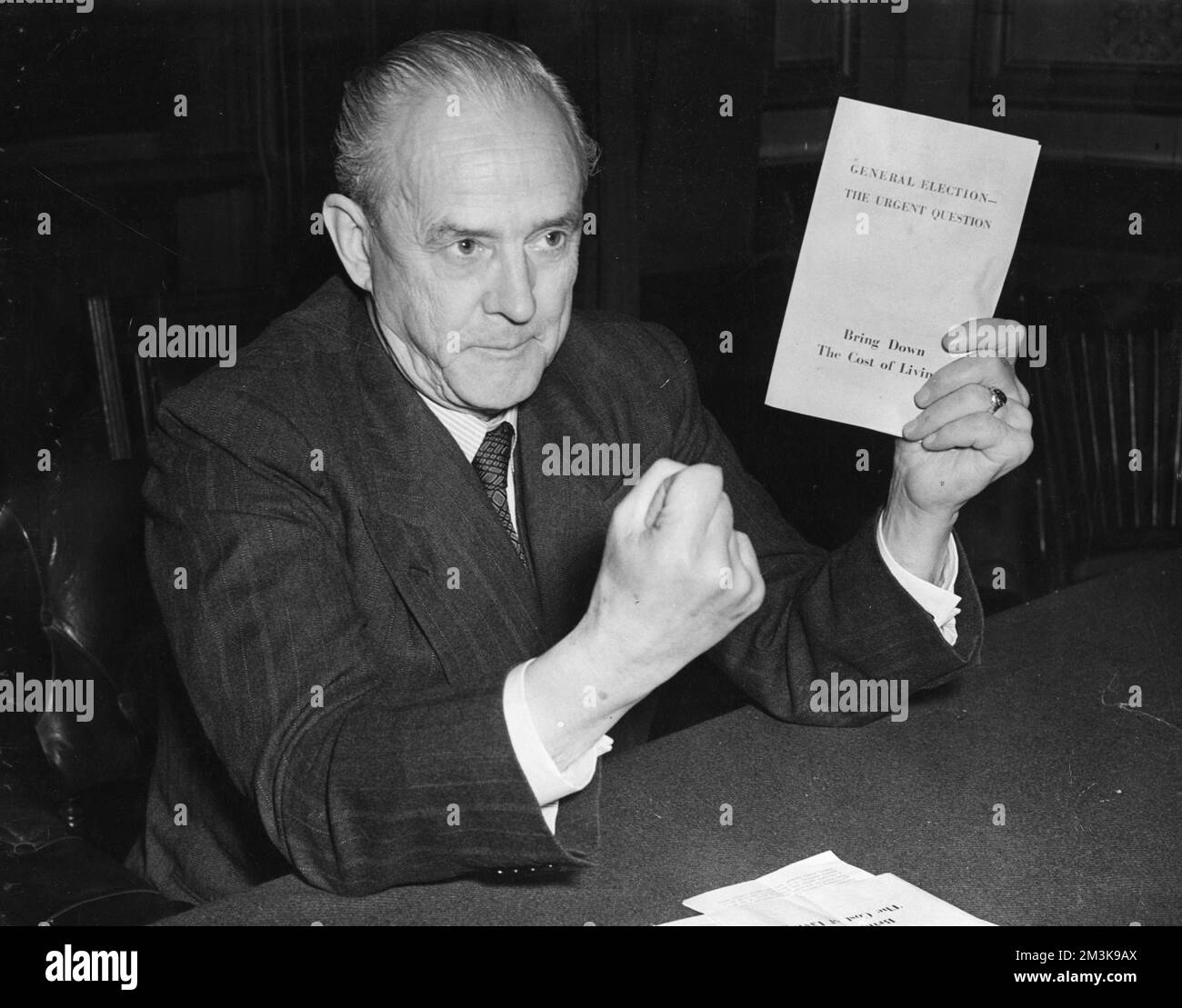 Clement Davies (1884-1962) politicien anglais et chef du Parti libéral de 1945 à 1956, vu ici lors de la conférence de presse électorale du 3rd octobre 1951 Date : 3rd octobre 1951 Banque D'Images