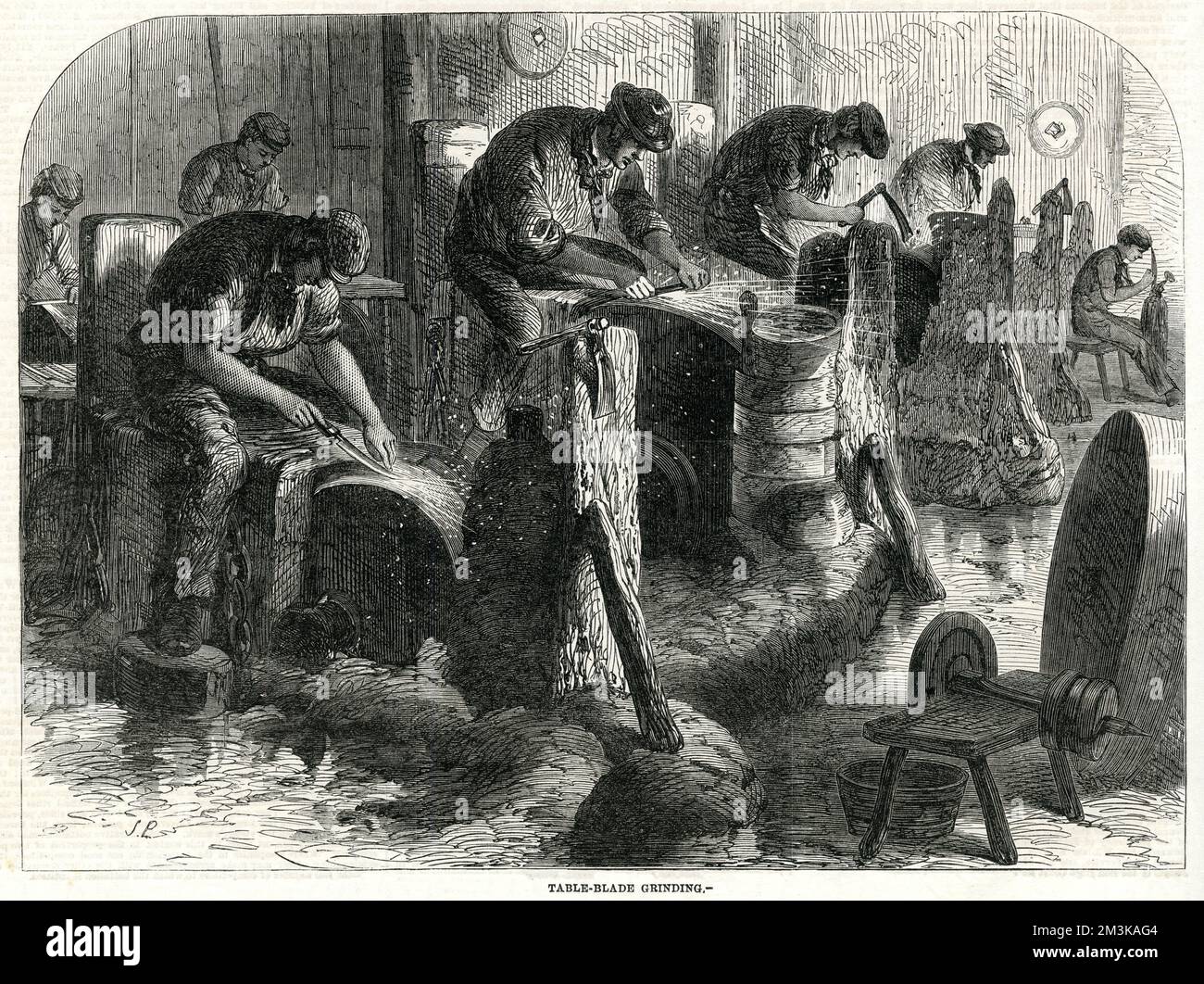 Intérieur d'un atelier où des hommes qualifiés font des couteaux tranchants sur des machines de meulage partiellement humides et sèches. Date: 1866 Banque D'Images
