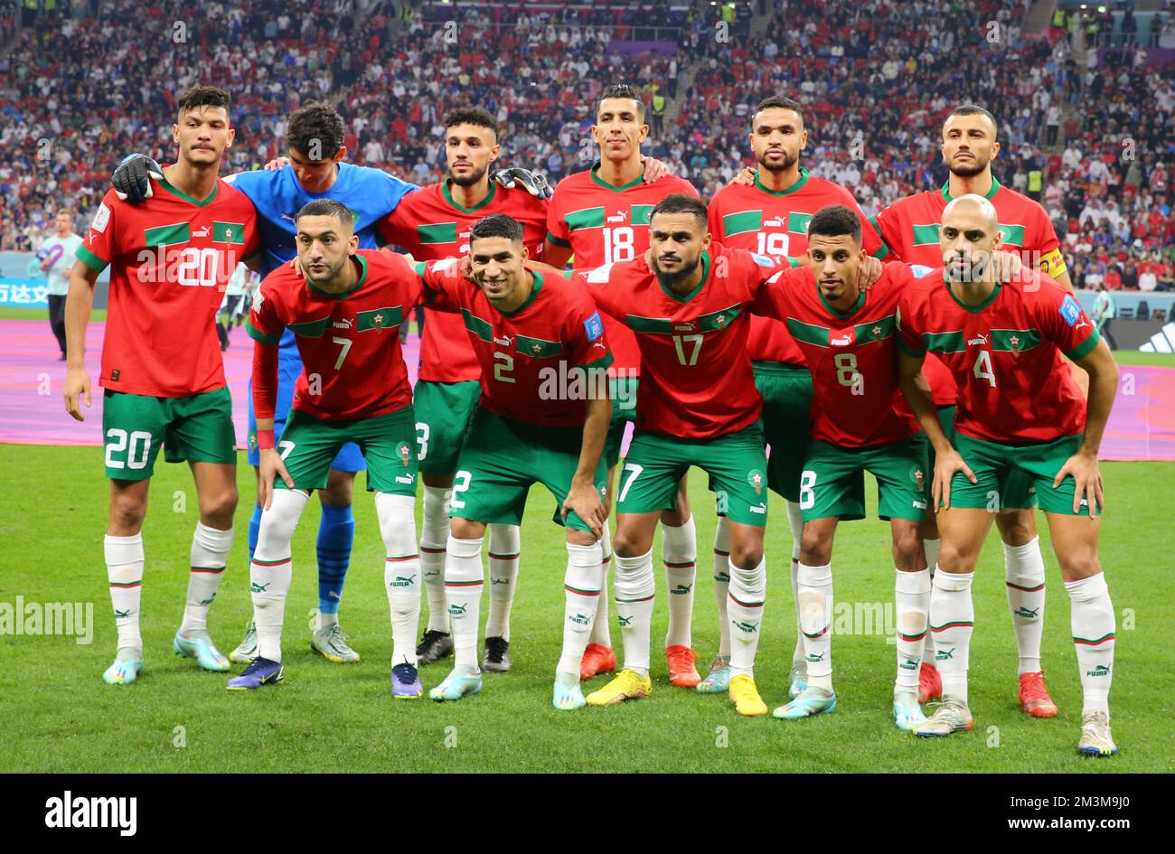 AL KHOR, QATAR - DÉCEMBRE 14 : coupe du monde de la FIFA, Qatar 2022 demi-finale match entre la France et le Maroc au stade Al Bayt sur 14 décembre 2022 à Al Khor, Qatar. Katar Frankreich - Marokko Mannschaft Marokko Achraf Dari du Maroc Yassine Bounou du Maroc Noussair Mazraoui du Maroc Jawad El Yamiq du Maroc Youssef en Nesyri du Maroc Nayef Aguerd du Maroc Hakim Ziyech du Maroc Achraf Hakimi du Maroc Sofiane Boufoui du Maroc Du Maroc Fussball WM 2022 au Qatar coupe du monde de football de la FIFA 2022 © diebilderwelt / Alamy stock Banque D'Images
