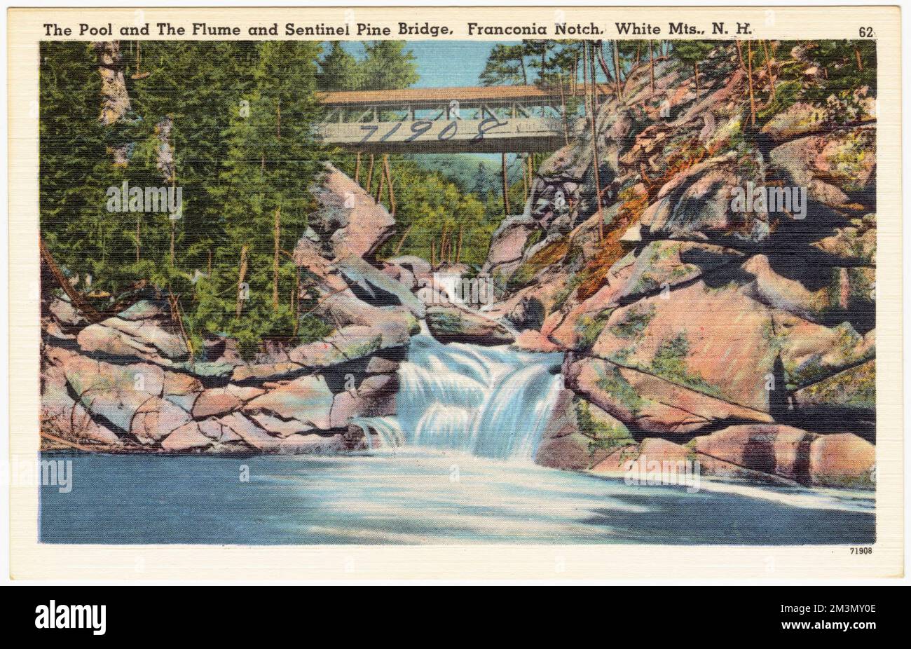 La piscine et le Flume et Sentinel Pine Bridge, Franconia Notch, White MTS., N.H. , Bridges, Waterfall, Tichnor Brothers Collection, cartes postales des États-Unis Banque D'Images