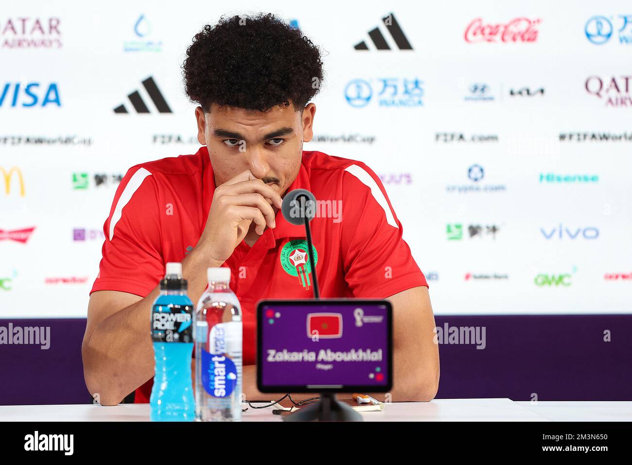 Doha, Qatar. 16th décembre 2022. Le joueur Zakaria Aboukhlal lors de la conférence de presse de l'équipe nationale marocaine de football à la veille du match pour la troisième place entre la Croatie et le Maroc à la coupe du monde au Qatar, au Centre national des congrès du Qatar, QNCC, Doha, Qatar, on 16 décembre, 2022, photo: Goran Stanzl/PIXSELL crédit: Pixsell/Alay Live News Banque D'Images