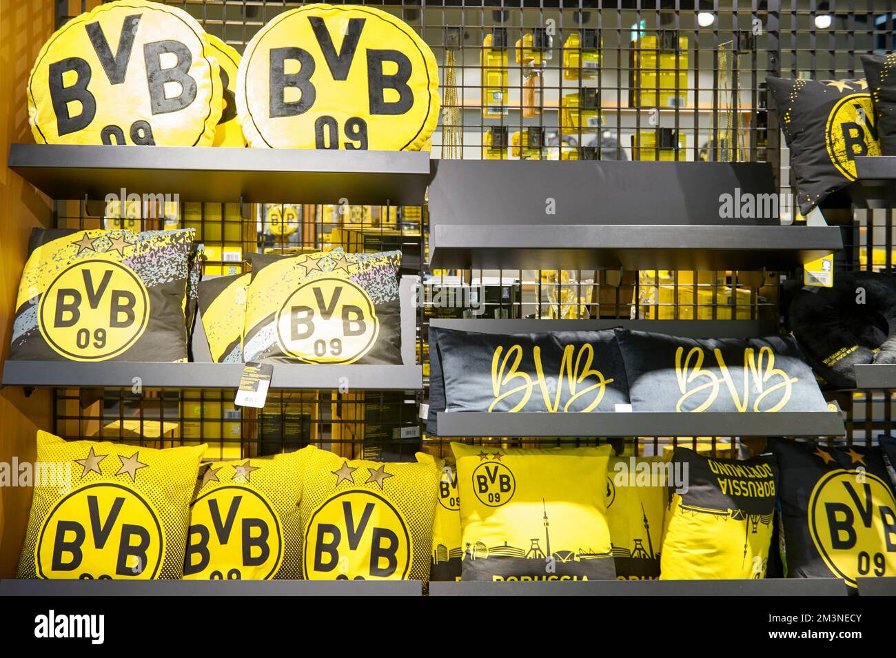 Visite de la boutique de fans du FC Borussia Dortmund Banque D'Images