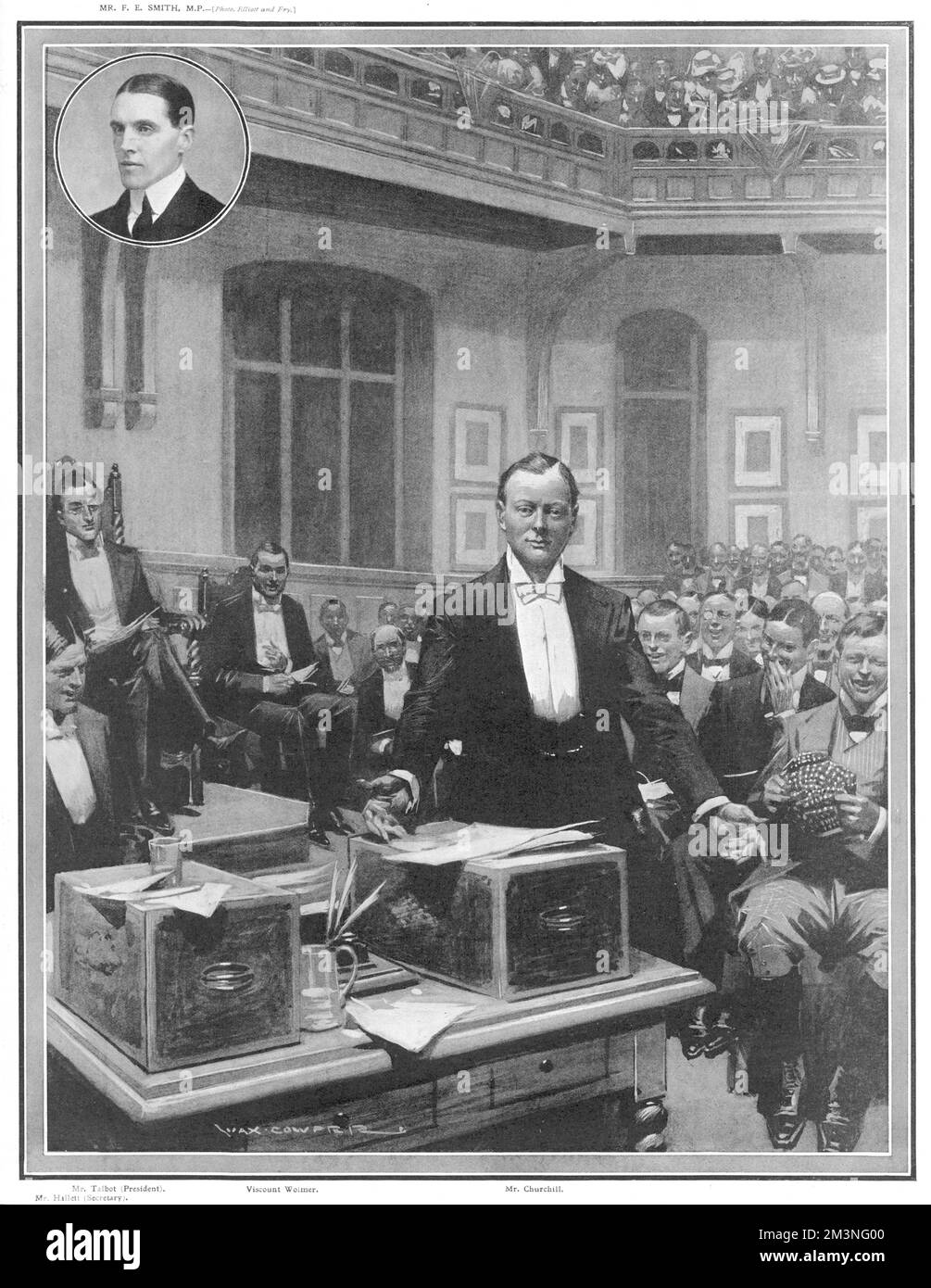 M. Winston Churchill, sous-secrétaire d'État pour les colonies, répond à F.E Smith (M.P pour Walton) lors d'un débat à l'Union d'Oxford sur 1 mars 1907. Le sujet du débat était "que, de l'avis de la Chambre, le gouvernement actuel est indigne de la confiance du pays". M. Hallett (secrétaire) est assis à l'extrême gauche, avec M. Talbot (président) sur la tribune soulevée, et le vicomte Wolmer sur la chaise à sa gauche. Date: 1907 Banque D'Images