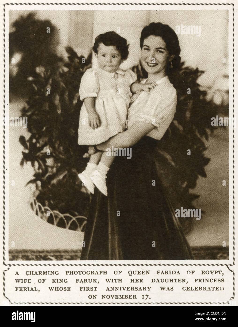 La reine Farida d'Égypte (1921 - 1988) et sa fille la princesse Ferial (1938 - 2009), autour de son anniversaire de 1st ans. Banque D'Images