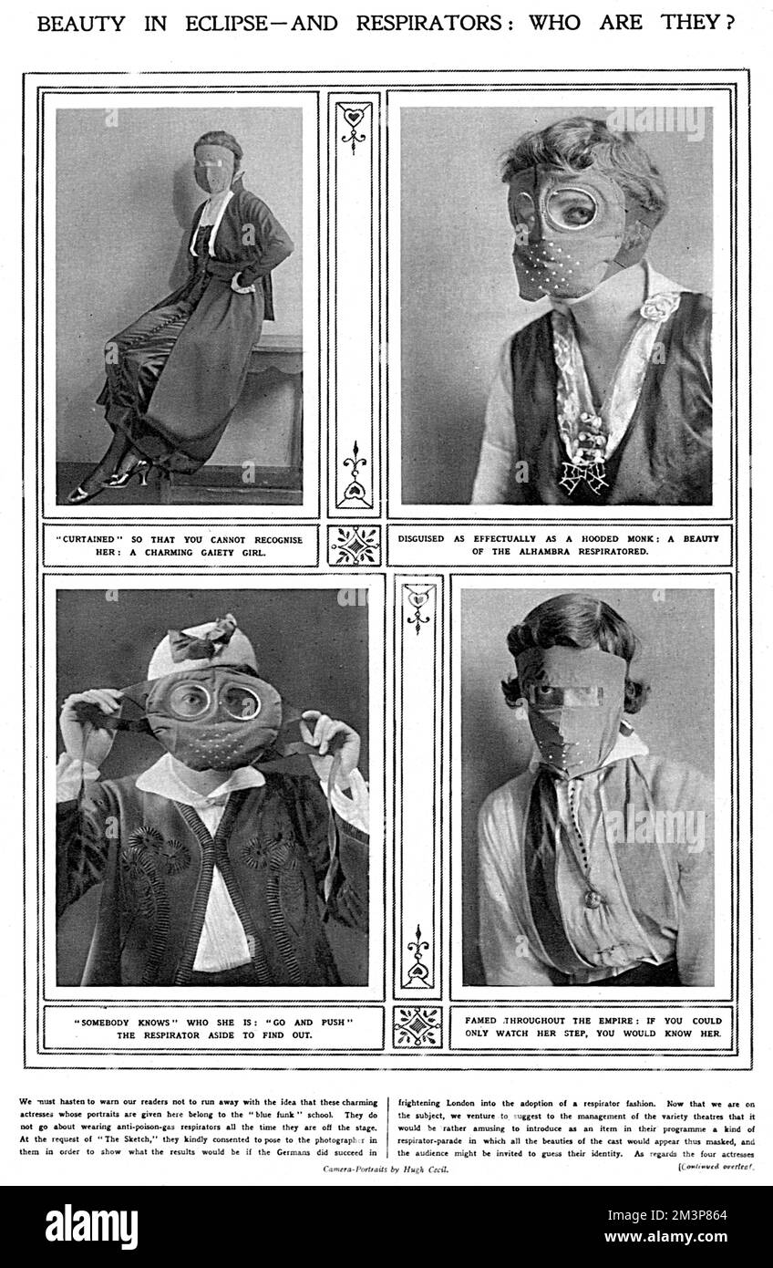 Actrices posant dans des masques à gaz, WW1 Banque D'Images