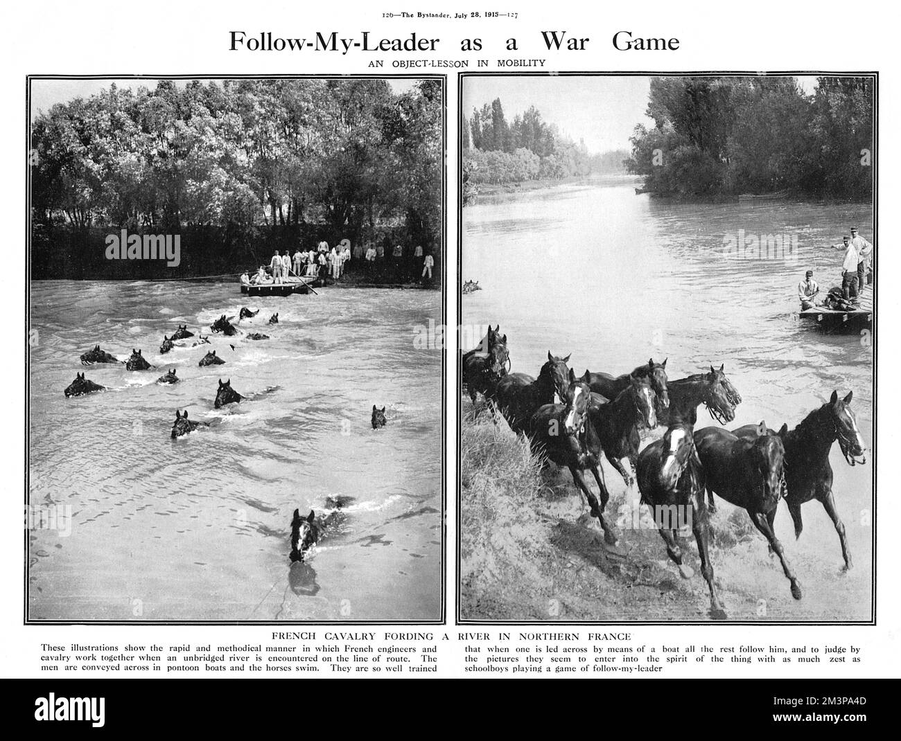 Deux photos montrant comment la cavalerie française traverse une rivière sans pont lors d'une marche. Les hommes sont transportés sur des bateaux de ponton et quand un cheval est conduit à travers, le reste suit derrière. Date: 1915 Banque D'Images
