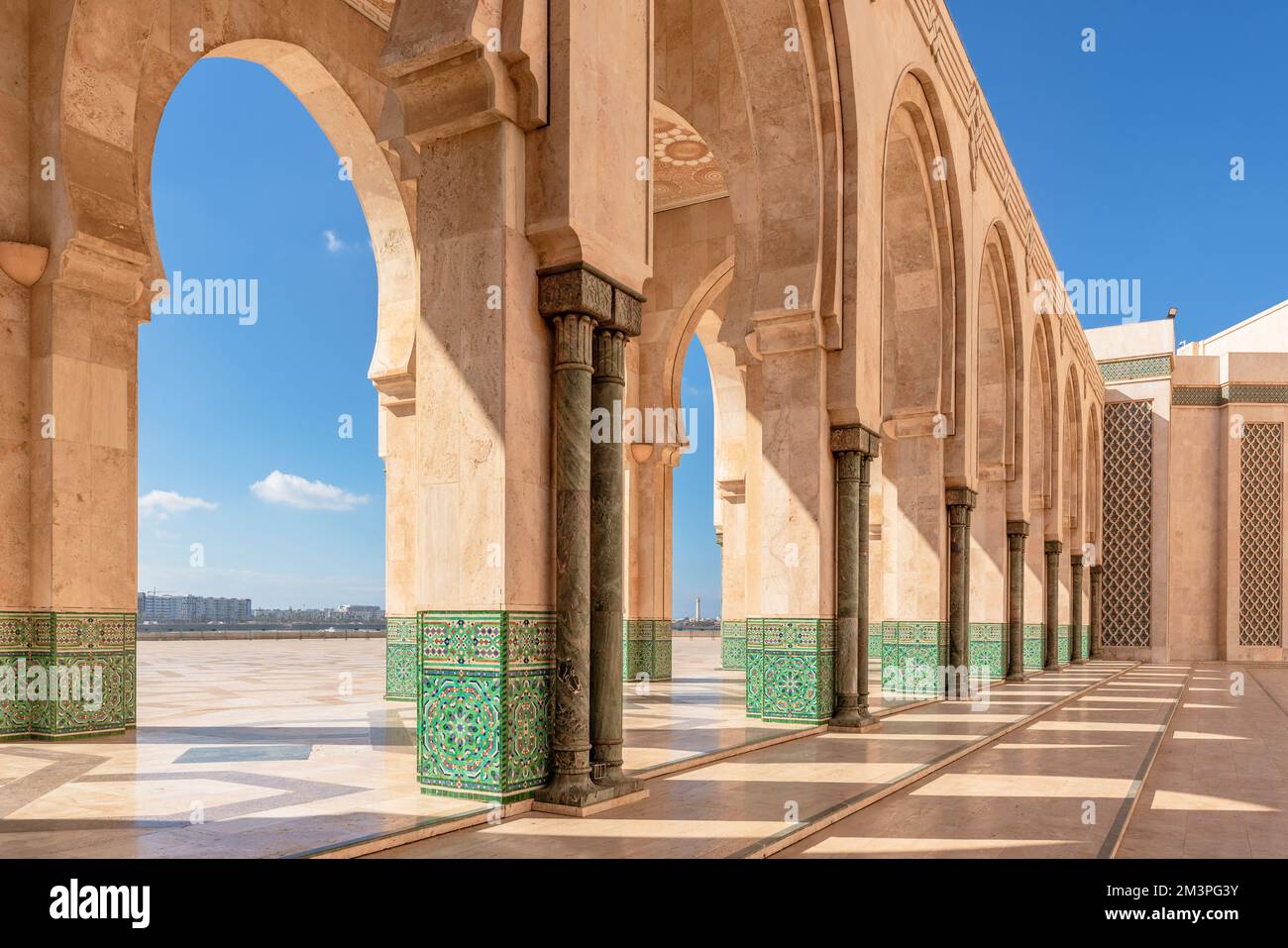 Magnifique bâtiment d'architecture islamique Mosquée Hassan II à Casablanca, Maroc Banque D'Images