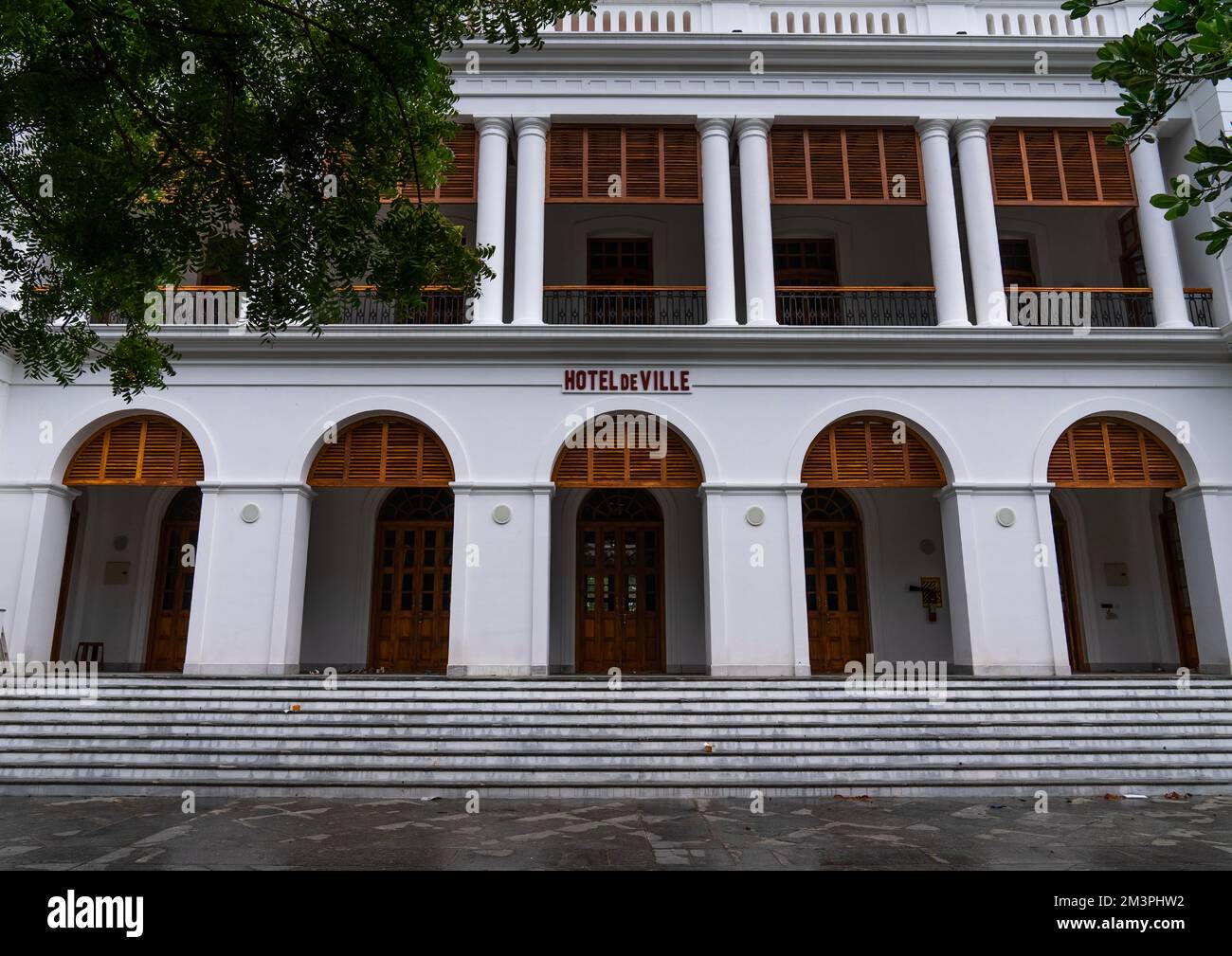 Ancien hôtel français de ville, Pondichéry, Puducherry, Inde Banque D'Images