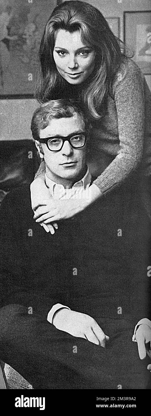 Qui les gens sortent ensemble - Michael Caine et Elizabeth ercy Banque D'Images