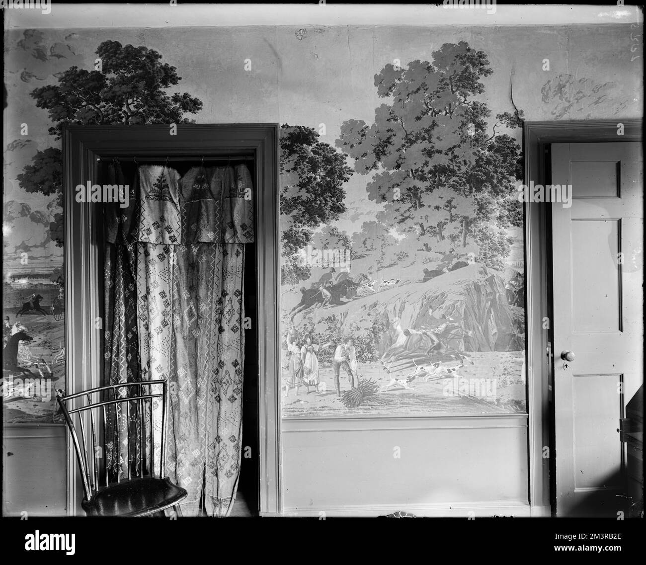 Salem, 13 Washington Square, détail intérieur, papier peint , Maisons, Intérieurs, papiers peints, portes et embrasures. Collection de négatifs sur plaque de verre de Frank cousins Banque D'Images