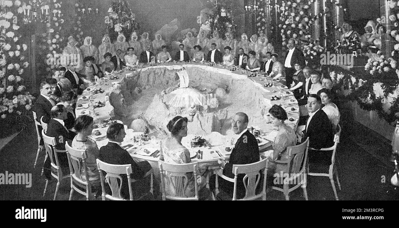 Un dîner de 2000 £ au Savoy, 1910 Banque D'Images