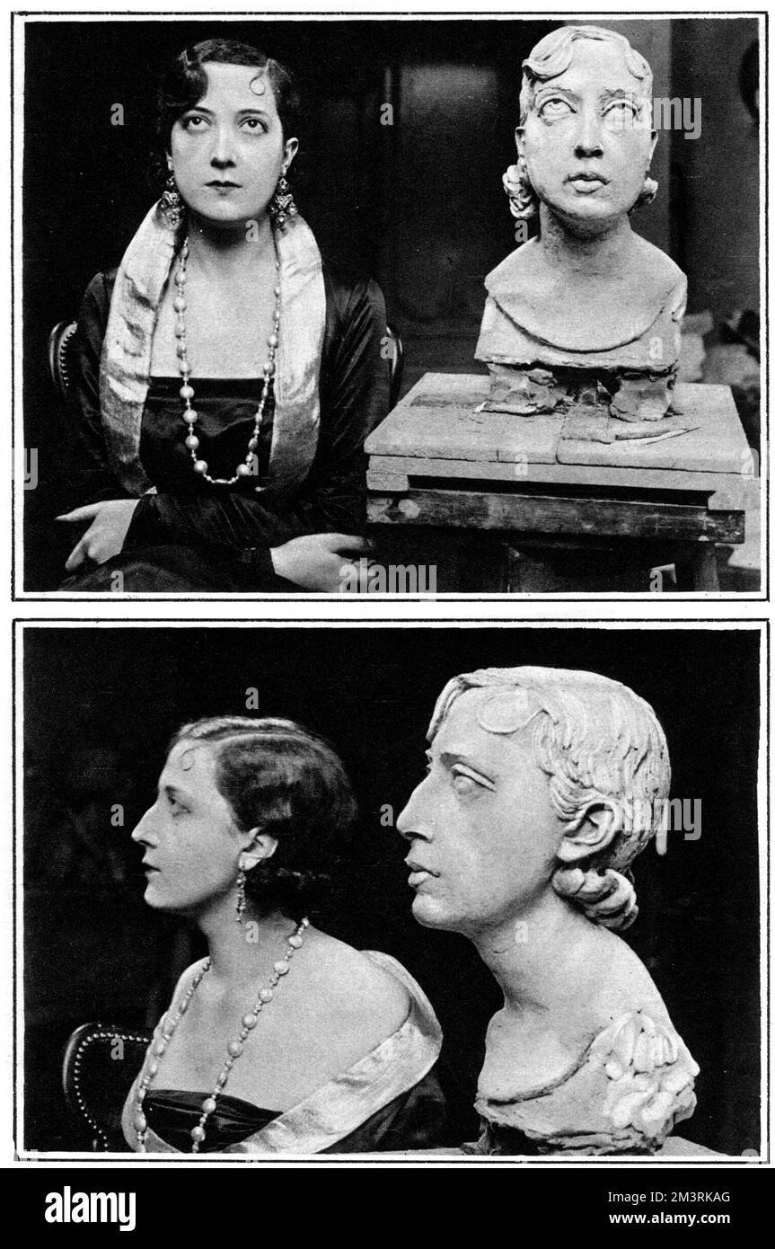 Le mannequin Betty Joel pose à côté des sculptures faites d'elle par le sculpteur Jacob Epstein (1880-1959). Date: 1928 Banque D'Images