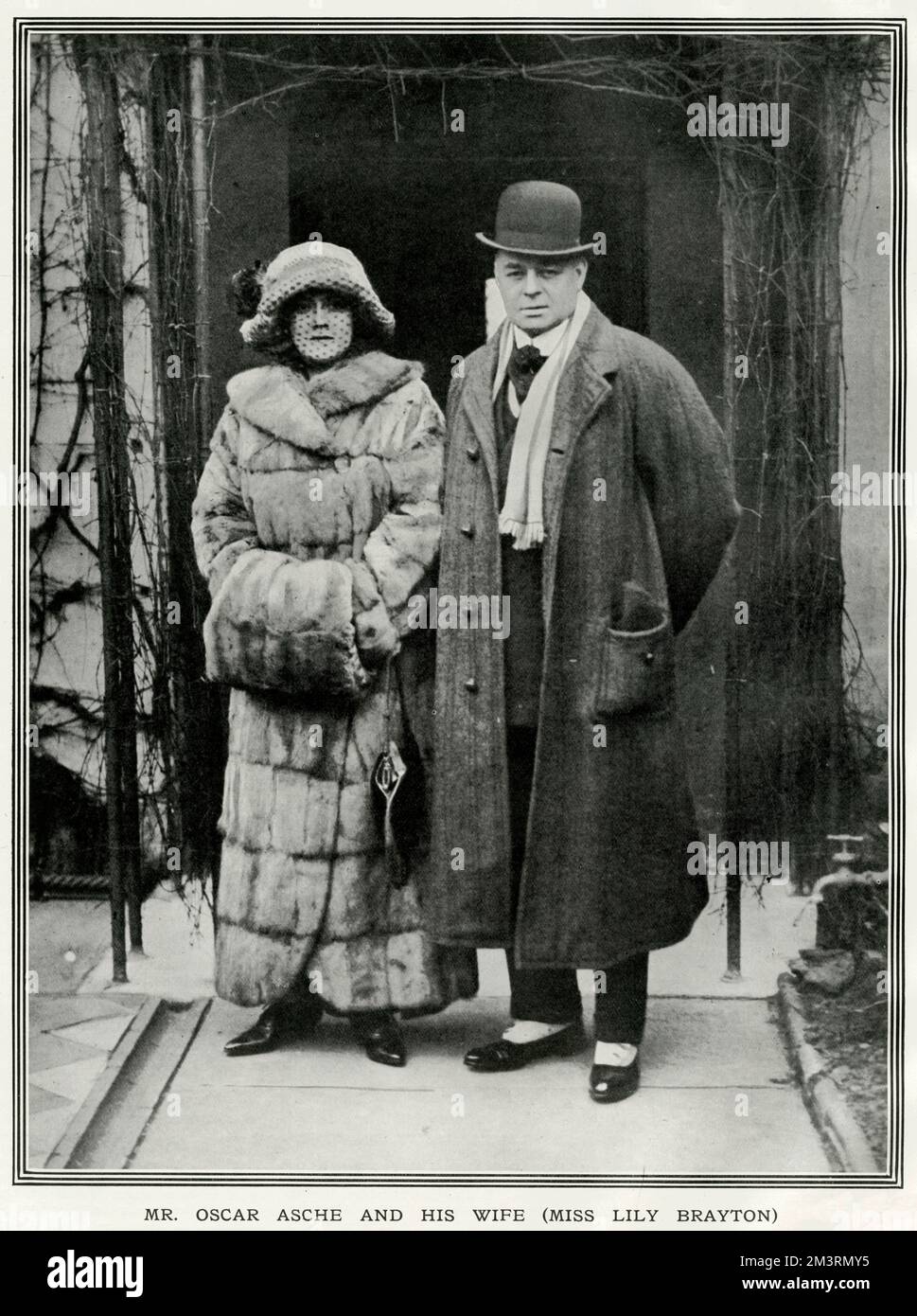 Couple théâtral, Oscar Asche et Lily Brayton, au moment où ils ont quitté le Royaume-Uni pour une visite de l'Australie. Date: 1912 Banque D'Images