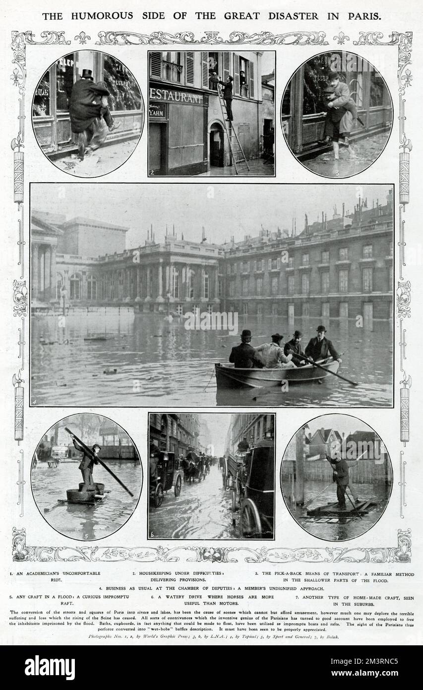 Diverses scènes de Parisiens essayant de se déplacer en utilisant le transport de fortune, lors d'inondations importantes à Paris. Date : janvier 1910 Banque D'Images