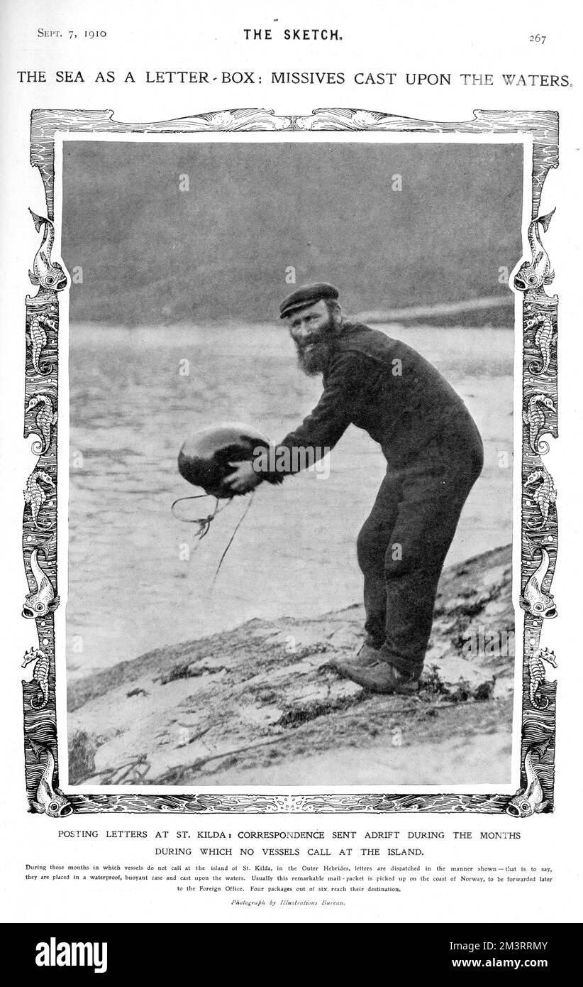 La mer comme une boîte de lettres: Missives sur les eaux. Poster des lettres à St Kilda, 1910. Au cours des mois où les navires ne font pas appel à l'île de St Kilda, dans les Hébrides extérieures, les lettres sont envoyées en étant placées dans un boîtier étanche et flottabilité et en étant jetées sur les eaux. Habituellement, ce paquet de courrier est récupéré sur la côte de la Norvège pour être transmis au Foreign Office. Quatre forfaits sur six atteignent leur destination. Date: 1910 Banque D'Images