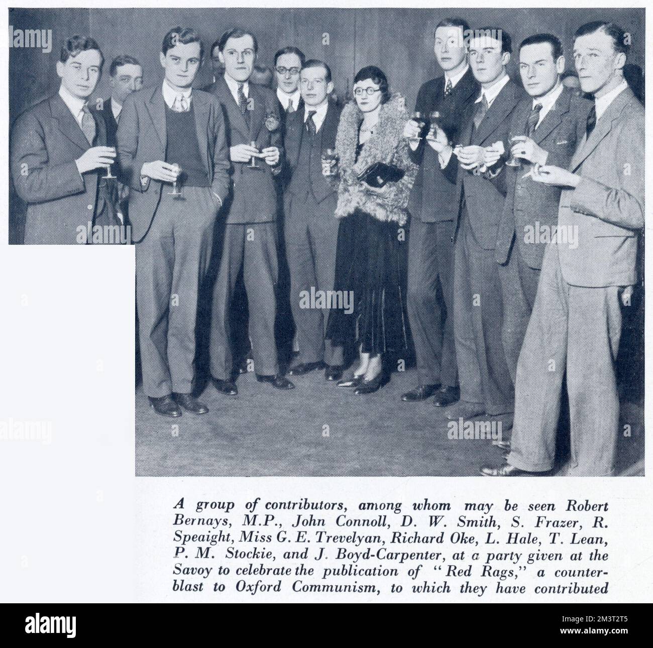 Gertrude Trevelyan avec d'autres contributeurs à Red Rags Banque D'Images