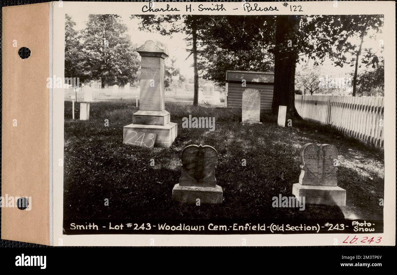 Smith, cimetière Woodlawn, ancienne section, lot 243, Enfield, Masse, env. 1928-1929 : Charles H. Smith, version 122 , ouvrages d'eau, réservoirs, ouvrages de distribution d'eau, immobilier, cimetières Banque D'Images