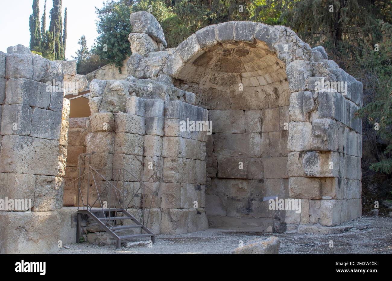 11 novembre 2022 le mur extérieur de l'ancienne église chrétienne qui a été construit à Emmaus Nicopolis le soi-disant site du Nouveau Testament de l'Éligue Banque D'Images