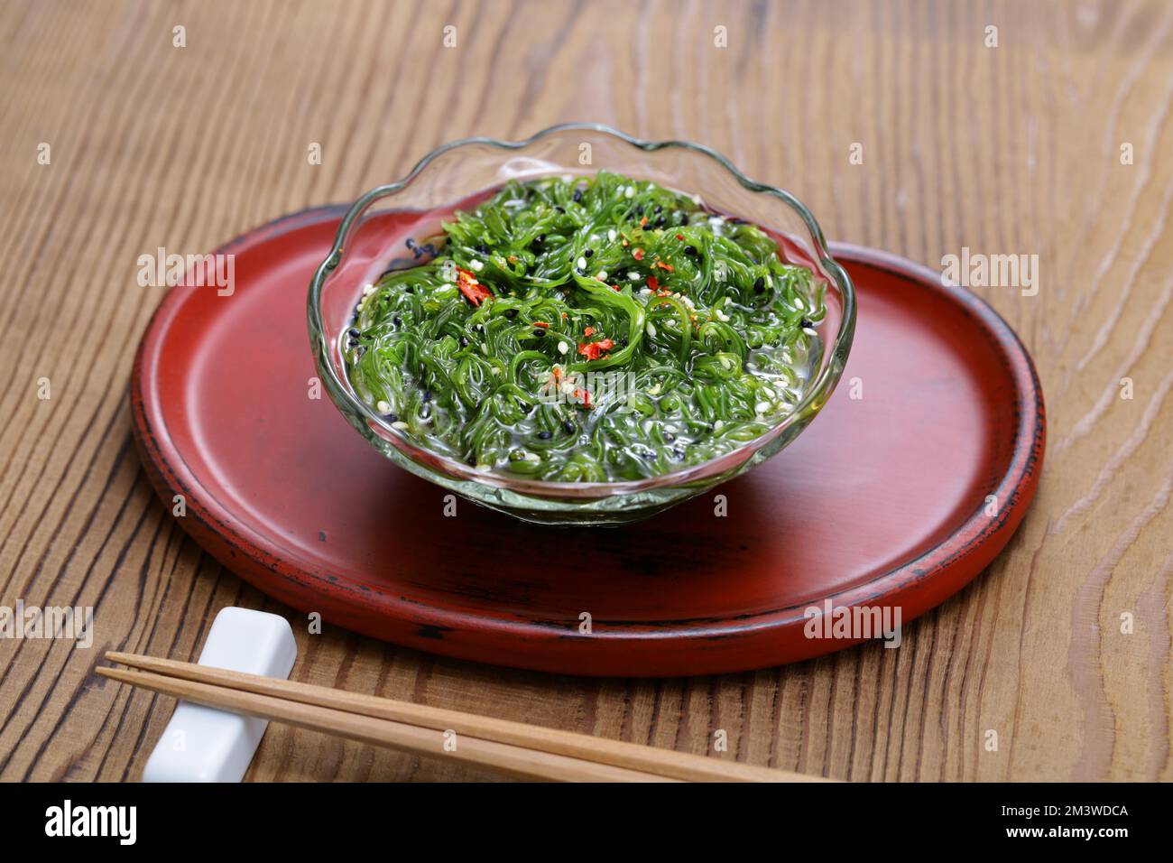 Salade japonaise d'algues wakame Banque D'Images