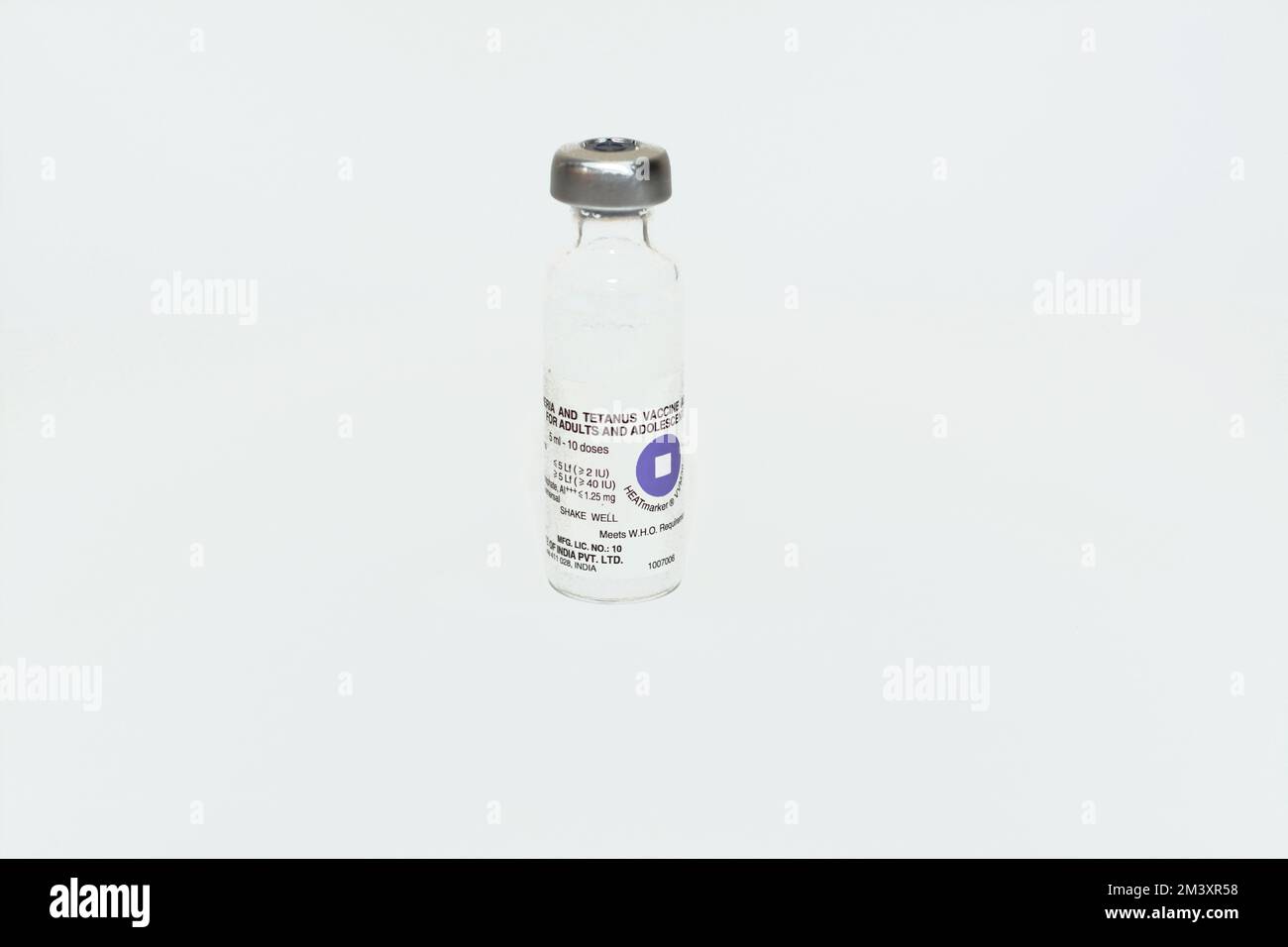 Le Caire, Egypte, 12 décembre 2022: Vaccin contre le tétanos de la diphtérie pour injection intramusculaire dans le muscle deltoïde de l'épaule pour les enfants et les adultes, Diphthe Banque D'Images