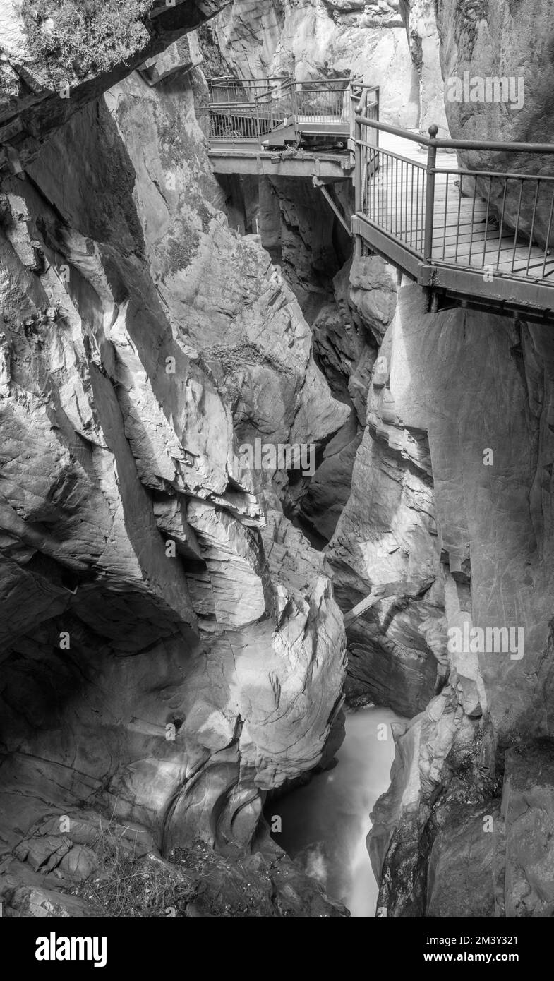 La cascade et le gouffre Orido di Bellano - Lac de Côme. Banque D'Images