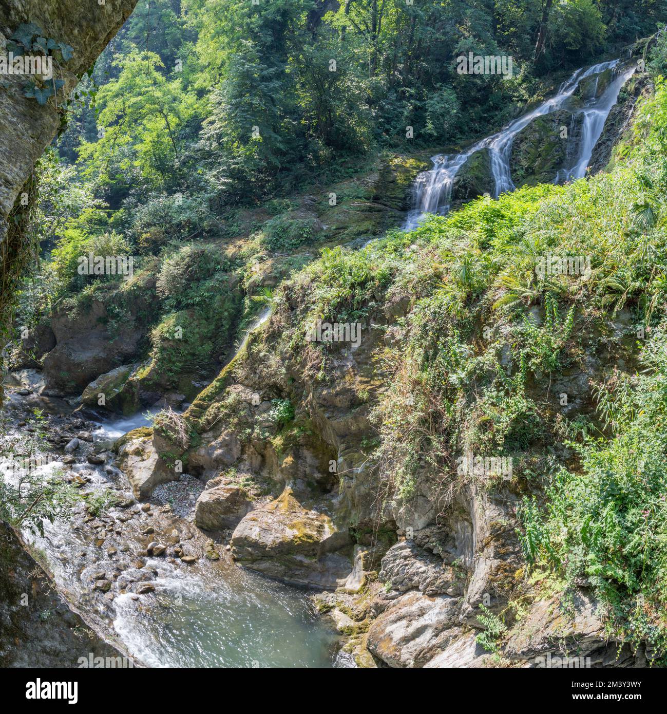 La cascade et le gouffre Orido di Bellano - Lac de Côme. Banque D'Images