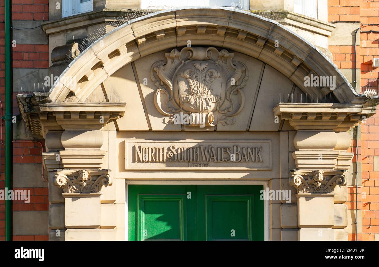 Ruabon's (près de Wrexham) ancienne banque du Nord et du Sud du pays de Galles. Cette image a été prise en octobre 2022. Banque D'Images