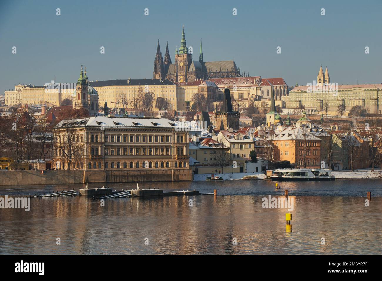 Château de Pague, pont Charles en hiver. Prague. Banque D'Images Château de Pague, pont Charles en hiver. Prague. Banque D'Images