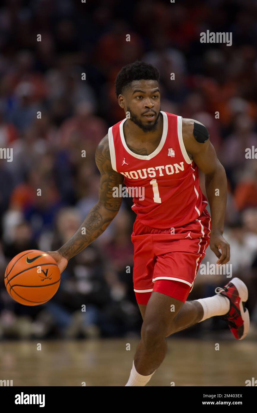 17 décembre 2022: Houston Cougars garde Jamal Shead (1) dribbles le ballon  pendant le match de basket-ball NCAA entre les Cougars de Houston et les  cavaliers de Virginie à l'aréna John Paul