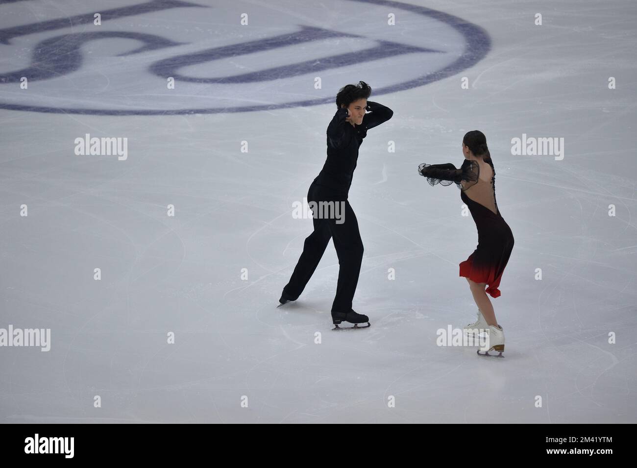Darya Grimm, Michail Savitskiy lors de la finale 2022 du Grand Prix de patinage artistique de l'UIP à Palavela on 09 décembre 2022 à Turin, en Italie. Banque D'Images