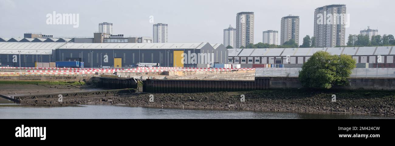 Les appartements du conseil dans les logements pauvres avec de nombreuses questions de protection sociale à Linwood Banque D'Images