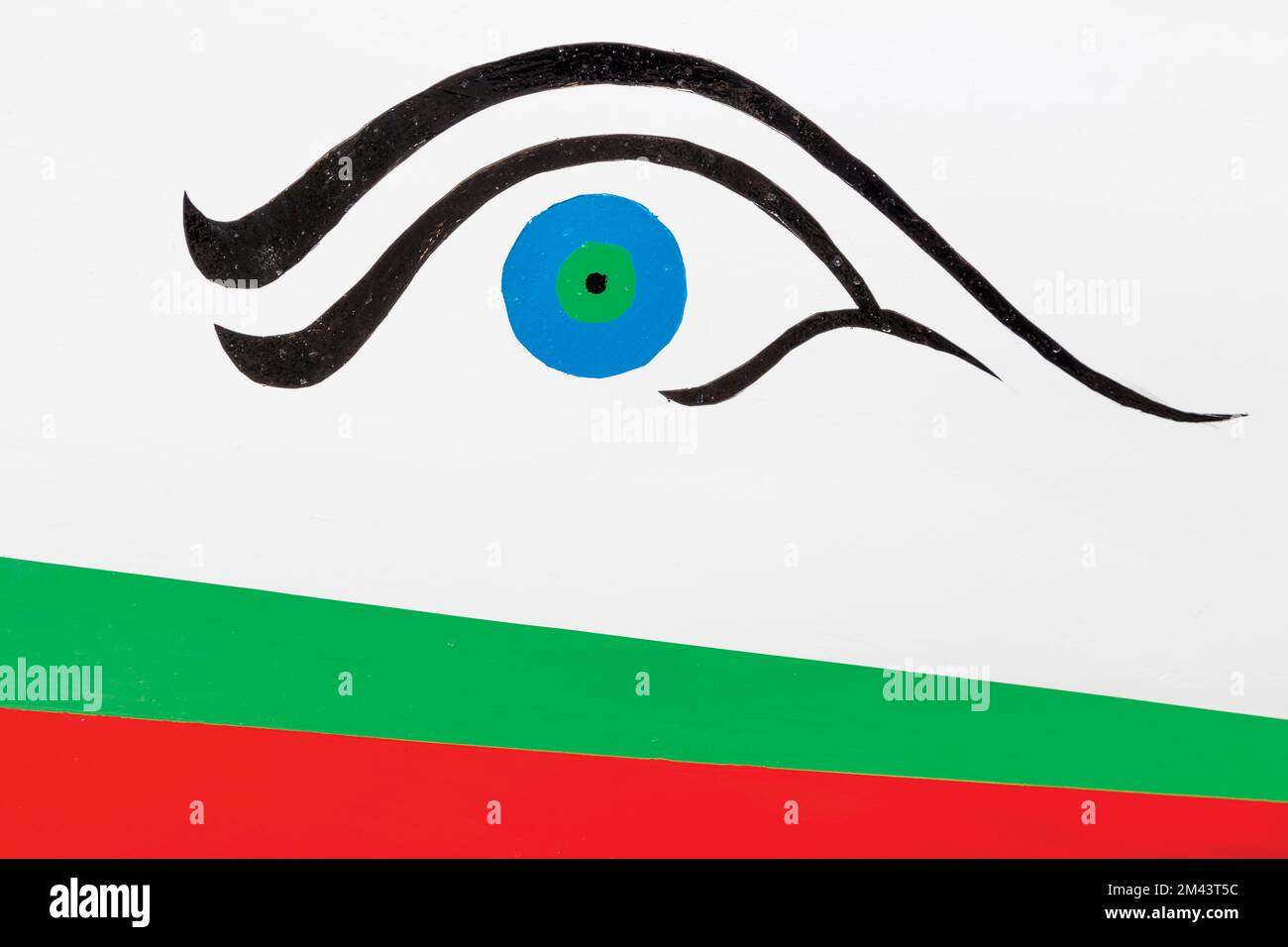 Symbole des yeux sur la prow du bateau de pêche espagnol. Andalousie, Espagne. Le symbole des yeux a été utilisé sous diverses formes dans toute la Méditerranée pour milleni Banque D'Images