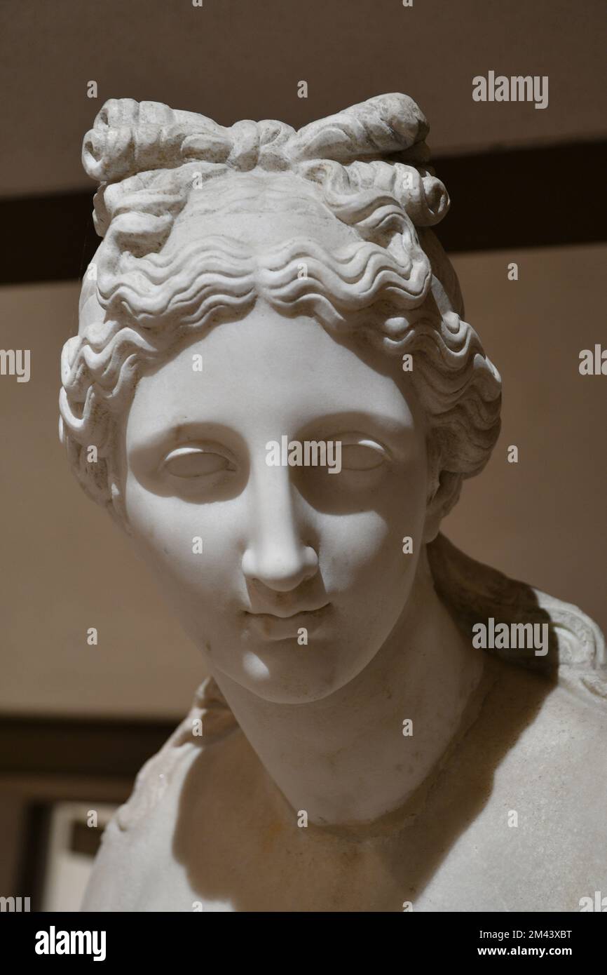 Une statue dans le musée d'histoire romaine de Bacoli, une ville italienne. Banque D'Images
