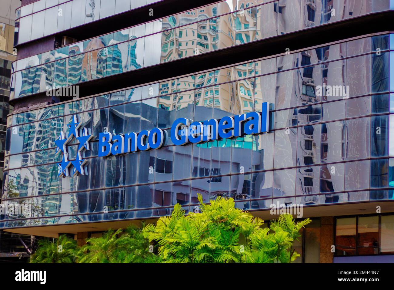 Façade du bâtiment général de la Banco Banque D'Images