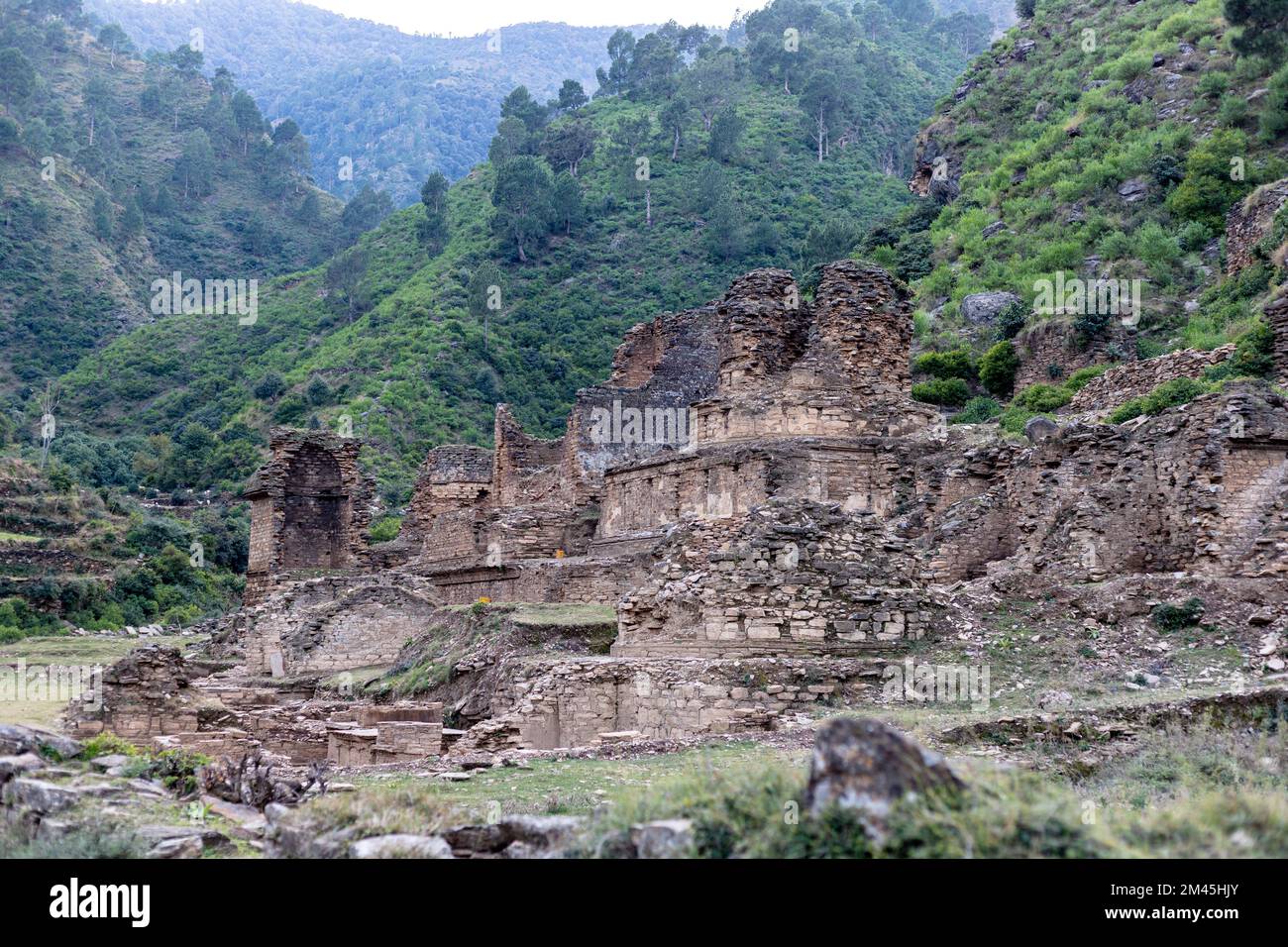 Le site Tokar Dara Najigram Stupa et Monastère se compose d'un grand stupa, le monastère associé, les quartiers de vie, la salle de réunion et un aqueduc c Banque D'Images