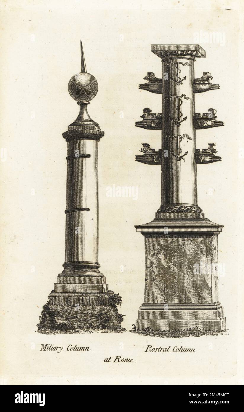 Colonne miliaire ou jalon, érigée pour mesurer la distance du Forum (à gauche), et colonne rostrale commémorant la victoire navale de Gaius Duilius à la bataille de Mylae, 260 av. J.-C., décorée de prows et d'ancres de navires carthaginois vaincus (à droite). Gravure sur plaque de coperplate de Francis Fitzgerald, The Artist’s Repository and Drawing Magazine, Charles Taylor, Londres, 1785. Banque D'Images