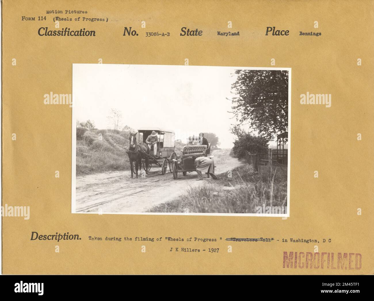 Photographie prise pendant le tournage de « roues du progrès ». Légende originale : prise lors du tournage de « Travelers Toll ». J. K. Hillers - 1927. État: Maryland place: Bennings. Banque D'Images