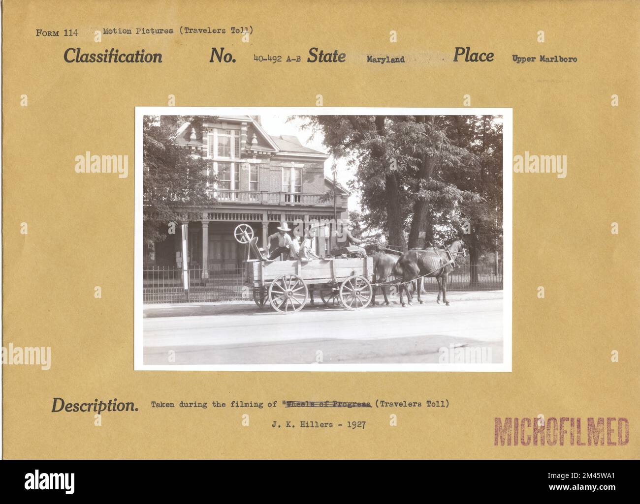 Photographie prise pendant le tournage de « Travelers Toll ». Légende originale : prise pendant le tournage de « Wheels of Progress » - « Travelers Toll ». J. K. Hillers - 1927. État: Maryland place: Meadows. Banque D'Images