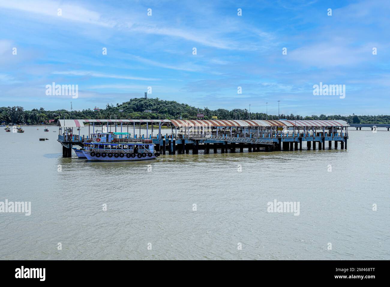 RORO car ferry service port Mandwa, Alibaug, Bombay, Mumbai, Maharashtra, Inde Banque D'Images