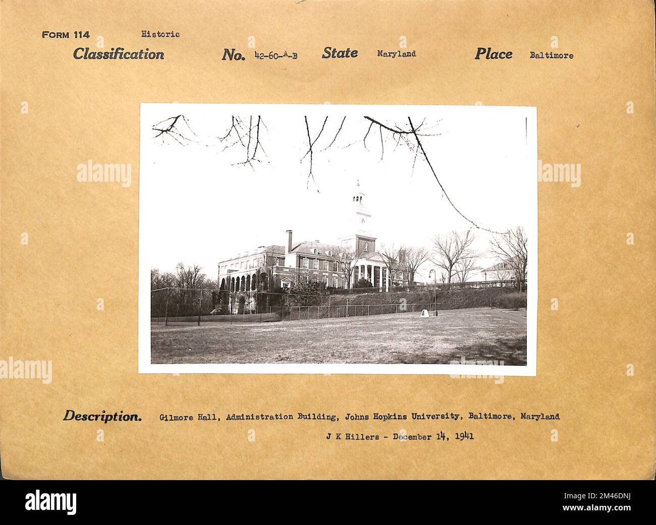 Gilman Hall, bâtiment administratif, Université Johns Hopkins, Baltimore, Maryland. Légende originale: Gilmore, Administration Building, Johns Hopkins University, Baltimore, Maryland. J. K. Hillers - 14 décembre 1941 État: Maryland place: Baltimore. 1941-12-14T00:00:00. Banque D'Images