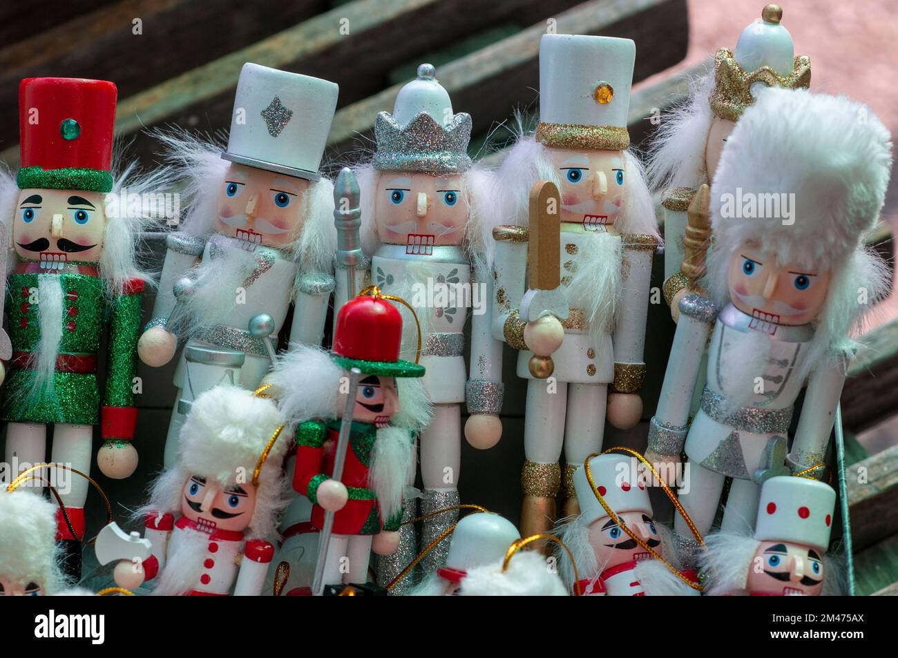 Collection de jouets soldats Ecseri marché aux puces, le plus grand marché d'antiquités de Budapest, Hongrie Banque D'Images