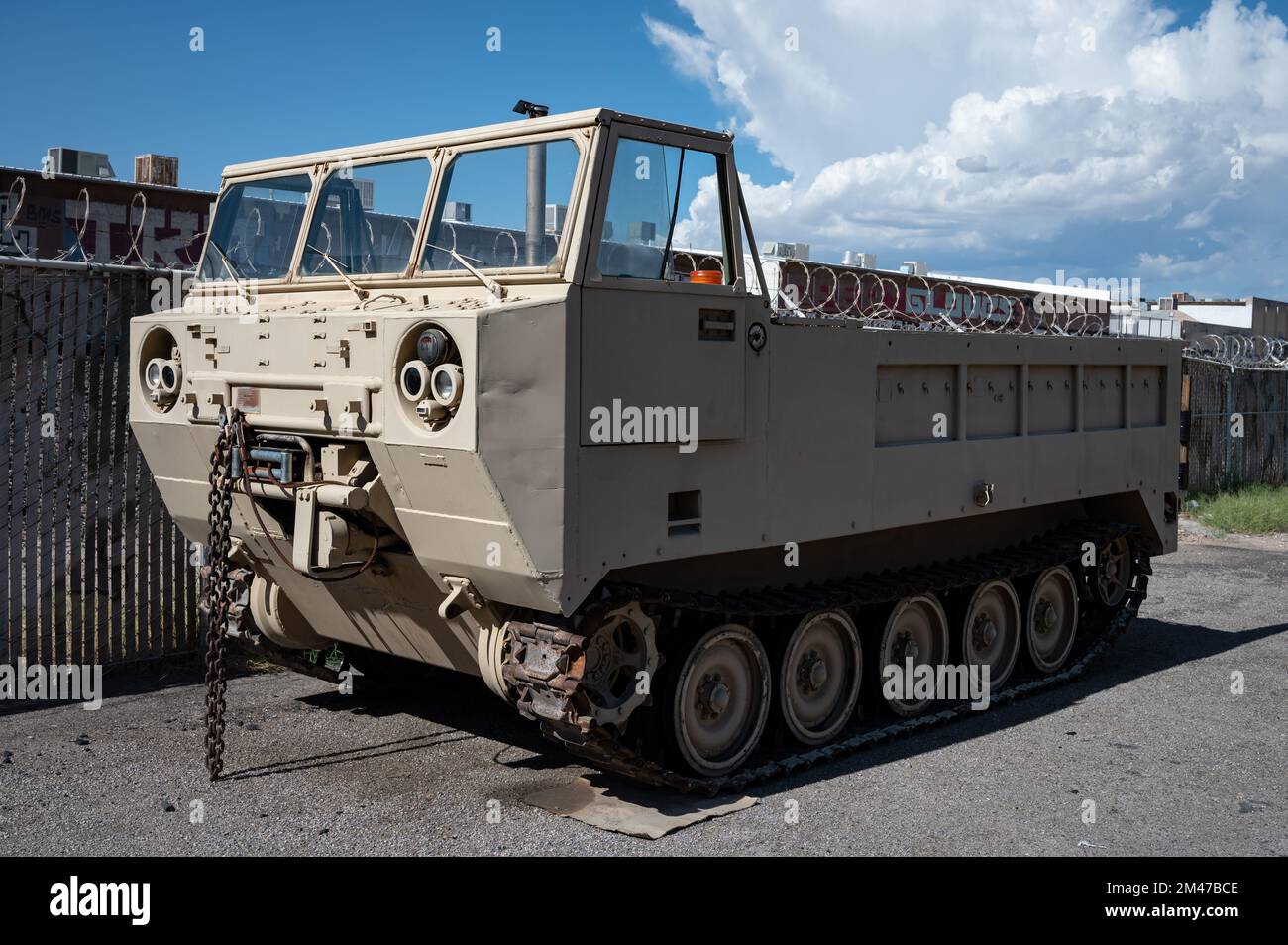 Détail d'un transport caterpillar de cargaison blindée militaire. FMC Corporation M548 Banque D'Images