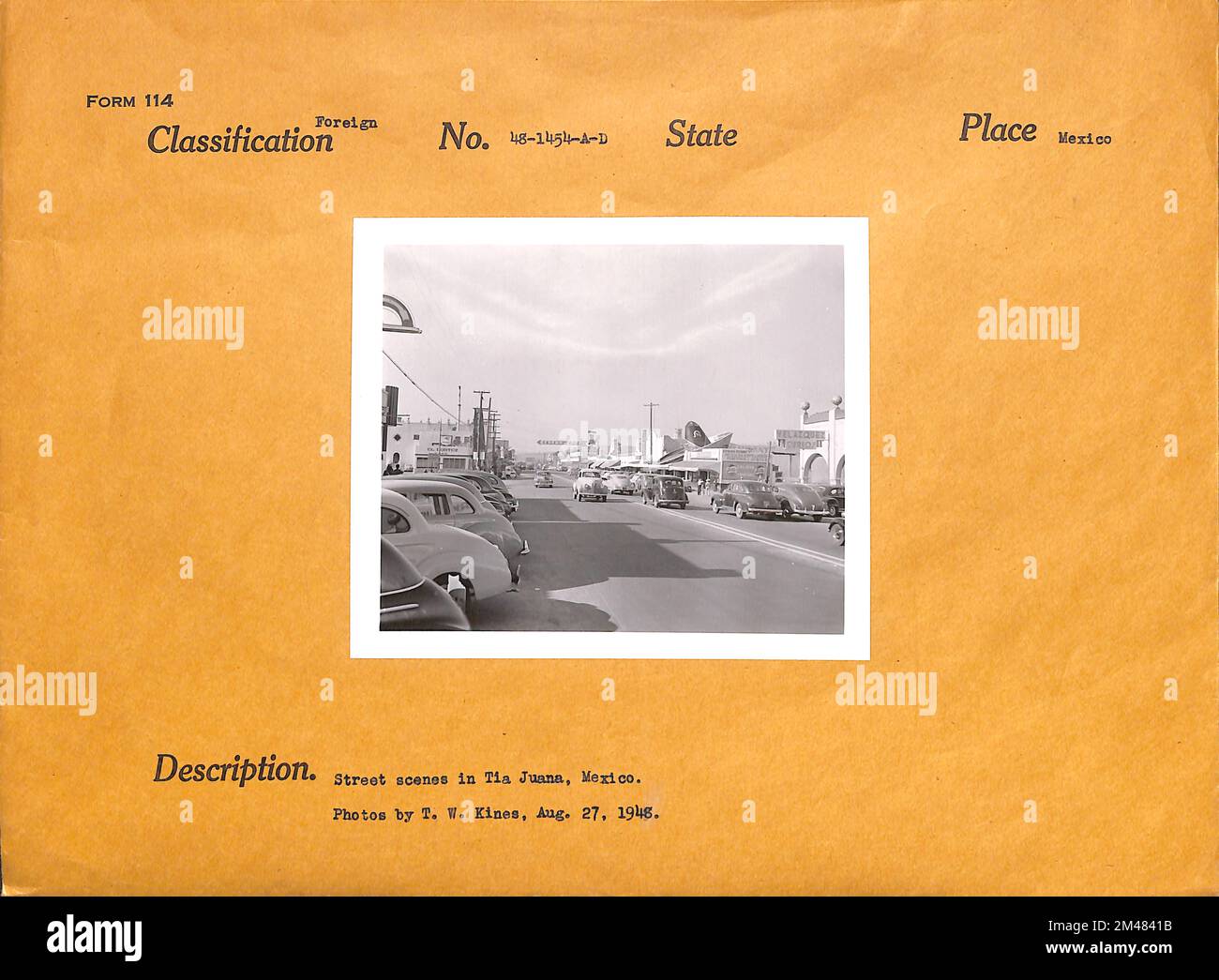 Scène de rue à Tia Juana, Mexique. Légende originale: Photos de T. W. Kines, 27 août 1948. État: Mexique. Banque D'Images