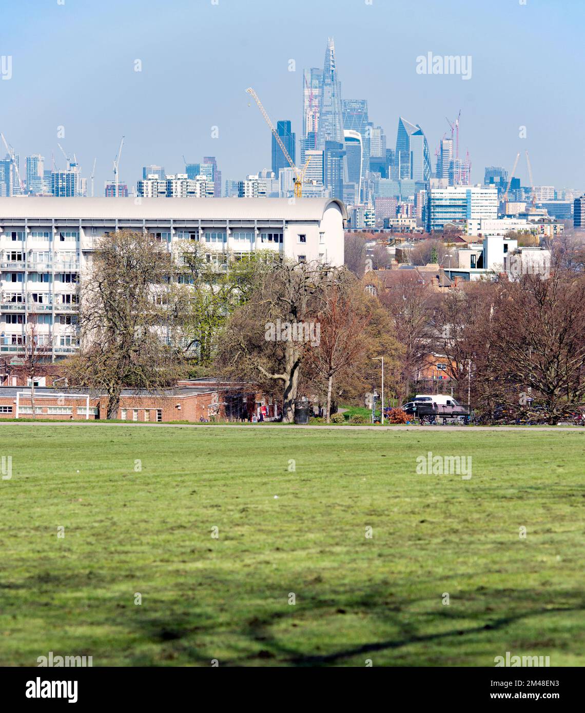 Londres, Royaume-Uni - 26 mars 2022: Vue de Londres de Brockwell Park Banque D'Images